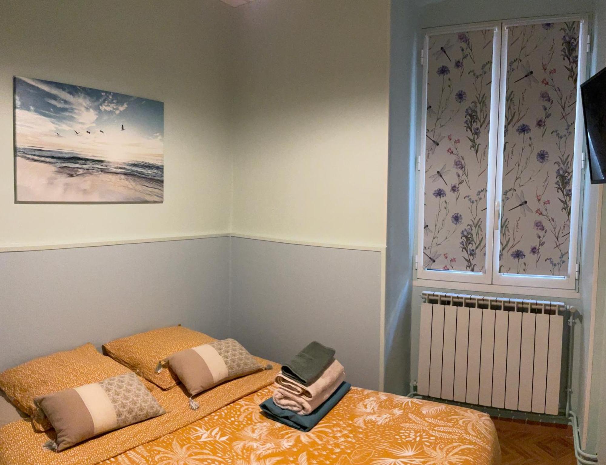 Appartement Cosy - 2 Chambres, Situe En Centre Ville Nice Exteriör bild